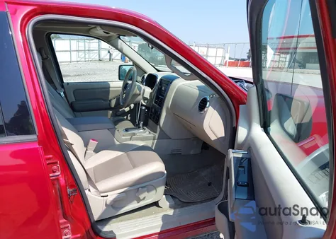 2006 Ford Explorer Xlt z USA, uszkodzony, nr VIN 1FMEU73826UA65658